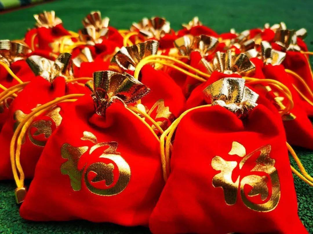 节点就是重点 年关就是廉关——大连森林动物园有限公司召开党员领导干部警示教育大会
